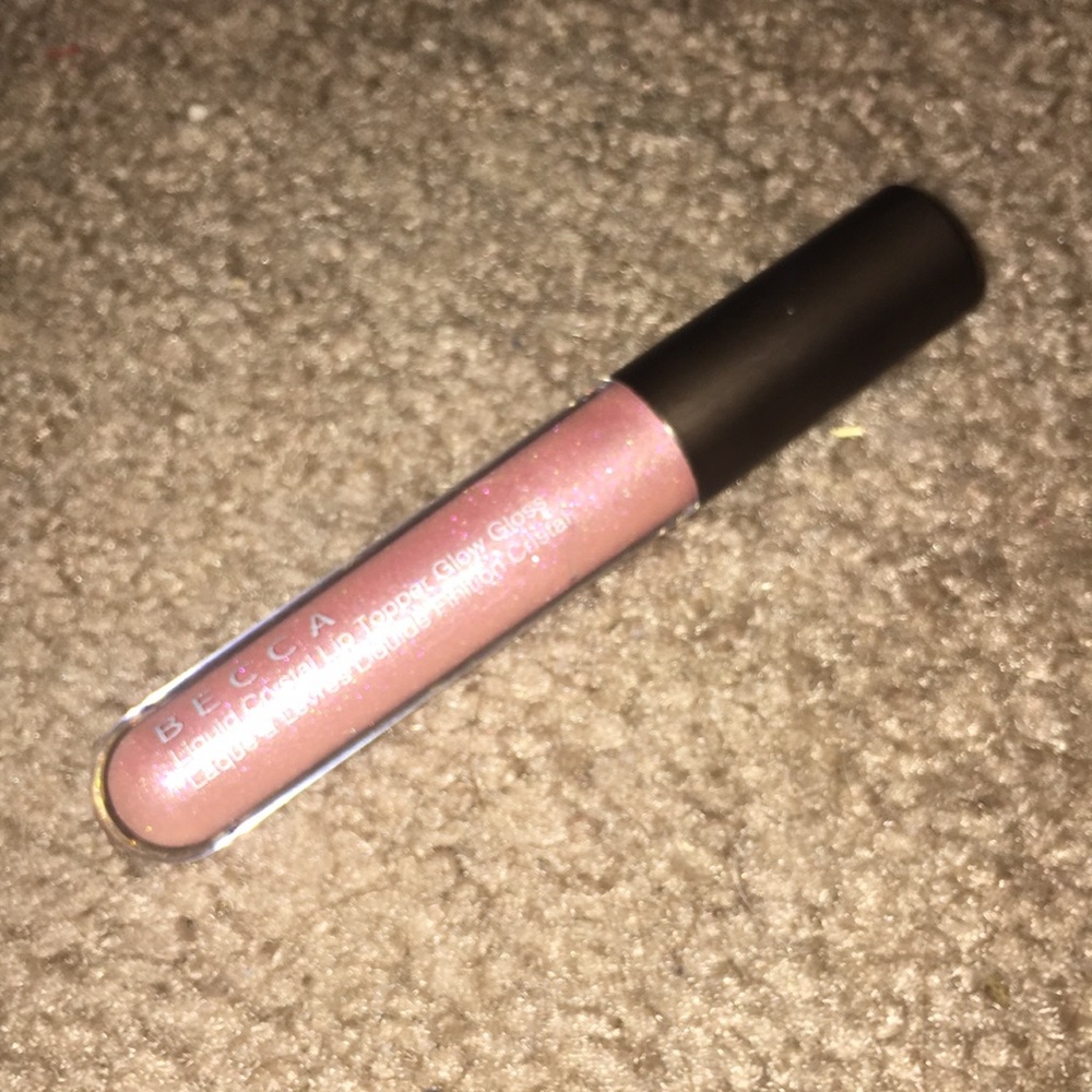 Becca glow gloss “rose quartz x seashell”